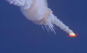 Challenger: Βρέθηκε κομμάτι από το διαστημικό λεωφορείο της NASA που είχε εκραγεί το 1986