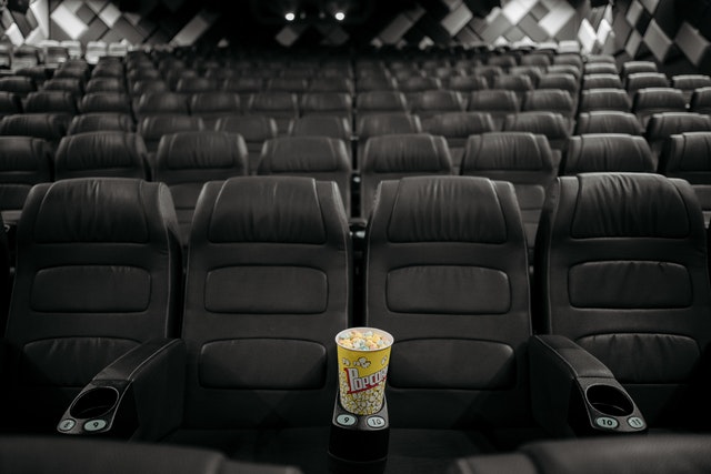 Έπος: Πήγαν να δουν την Οδύσσεια σε σινεμά 4DX…! Δείτε στο βίντεο