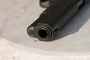 Μπάιντεν: Να μπουν όρια στην οπλοκατοχή