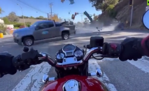 Τρομακτικό ΒΙΝΤΕΟ! Είδε τον θάνατο με τα μάτια του από τη μία στιγμή στην άλλη, vid