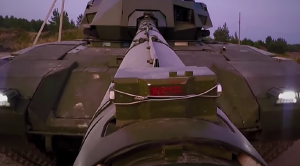 ΒΙΝΤΕΟ: Ρώσοι επιστρατευμένοι τέθωρες εκπαιδεύονται πάνω στο T-14 Armata