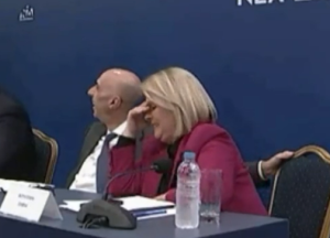 «Ωραίο το ρινγκτόουν αυτό»!!! Νέο ΒΙΝΤΕΟ με Μητσοτάκη από τα αμέτρητα