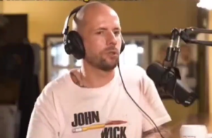 Ισπανός πρώην ΝΕΟΝΑΖΙ προειδοποιεί για τους Ουκρανούς…