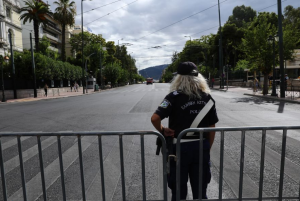 Δόθηκε στην κυκλοφορία η οδός Δεκελείας στην Κηφισιά, από την Περιφέρεια Αττικής