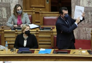 Επίθεση Πλεύρη σε Κασσελάκη: Επέλεξε να έρθει ως χειροκροτητής – ΒΙΝΤΕΟ