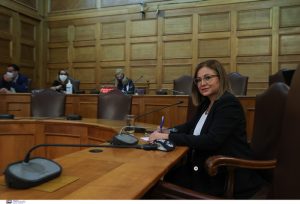 Σπυράκη για το ψήφισμα της Ευρωβουλής: «Πρέπει να απολογηθούν οι συνάδελφοι», vid