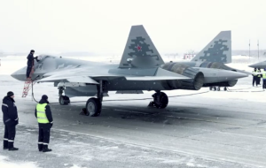 ΒΙΝΤΕΟ: Νέα παρτίδα Su-57 παραδόθηκε στις ρωσικές Ε.Δ.
