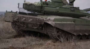 Στην Ουκρανία στάλθηκαν τα αναβαθμισμένα ρωσικά άρματα T-90M, vid