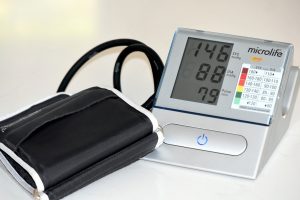 Πώς μετράμε σωστά την αρτηριακή πίεση στο σπίτι – Η αντιμετώπιση της υπέρτασης
