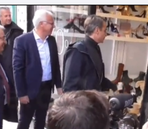 Ο Μητσοτάκης και τα παπούτσια…