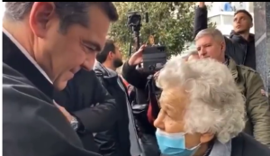Αποθέωσαν τον Τσίπρα!!! Αναφορές στον Λεωνίδα – ΒΙΝΤΕΟ