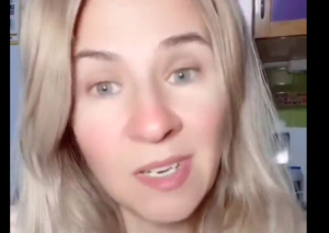 ΝΑΖΙΣΤΑΝ η Ουκρανία: Απαιτούν στα σύνορα από ξένους πολίτες (της Μολδαβίας) να λένε «Δόξα στην Ουκρανία»