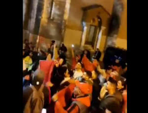 Πανηγύρια για την πρόκριση του Μαρόκου από λαθραίους μετανάστες στον Άγιο Παντελεήμονα – ΒΙΝΤΕΟ