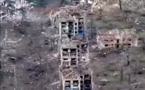 Στημένος πόλεμος, ΑΛΗΘΙΝΕΣ ΜΑΧΕΣ! Εικόνες…Μαριούπολης στο Μπακχμούτ – Βαριές ουκρανικές απώλειες, vid