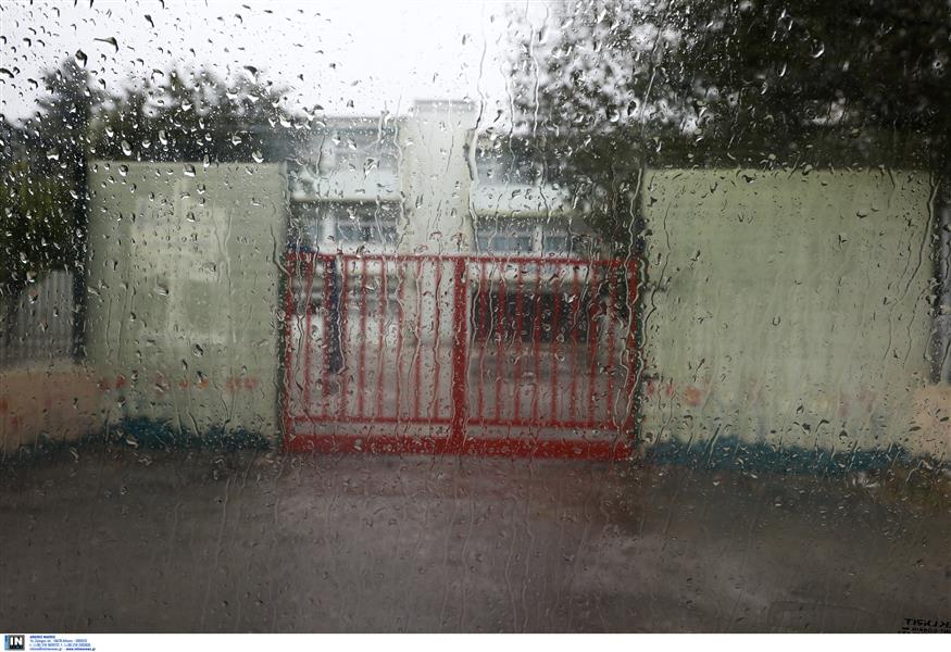 Κακοκαιρία: Κανονικά τα σχολεία στην Αττική την Παρασκευή – Που θα είναι κλειστά