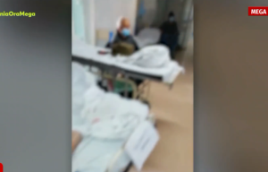 Ελλάδα 2023: Τριτοκοσμικές εικόνες στα νοσοκομεία με ράντζα στους διαδρόμους, vid