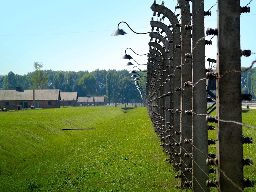 «Είναι έτοιμα τα στρατόπεδα συγκέντρωσης ανθρώπων»! Παγκόσμιος «συναγερμός» από τις ΗΠΑ, vid