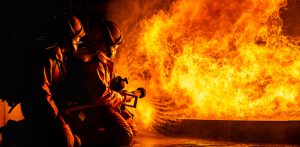 Στις φλόγες τυλίχθηκε ιστορικό πολυκατάστημα στο Εδιμβούργο – vid