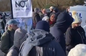 Οι Βρετανοί διαμαρτύρονται για τις ζώνες 15 λεπτών στις οποίες πρόκειται να χωριστούν – ΒΙΝΤΕΟ
