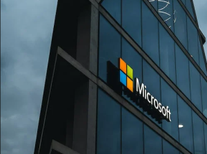 Ρωσικό ΥΠΕΞ: “H Microsoft ενεργεί εις βάρος του κράτους μας”