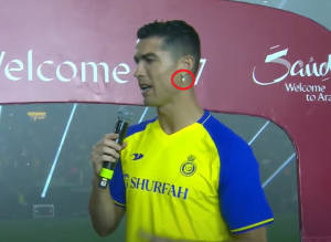 Τρελαμένοι με Ρονάλντο δύο οπαδοί της Αλ Νασρ, εισέβαλλαν στο γήπεδο φωνάζοντας «Siu» – ΒΙΝΤΕΟ