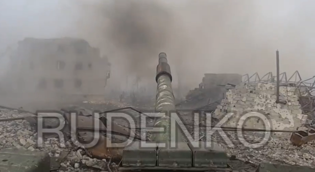 Ρωσικό τανκ T-72 επιτίθεται σε στόχους κοντά στο Ντονέτσκ – ΒΙΝΤΕΟ