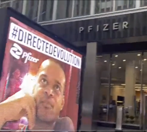 EΠΟΣ!!! Πήγαν έξω από την παγκόσμια έδρα της PFIZER και τους «ξεφτίλισαν» σε ΓΙΓΑΝΤΟΘΟΝΗ!!!! Σούπερ ΒΙΝΤΕΟ