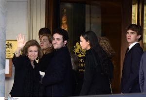 Κηδεία τέως βασιλιά Κωνσταντίνου: Οι αναχωρήσεις των γαλαζοαίματων
