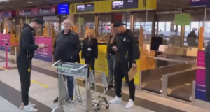 Ο Μπέλιγχαμ της Ντόρτμουντ ξέχασε το διαβατήριό του, αλλά τον «έσωσε» η μάνα του