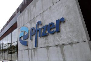 «Σεισμός»: Εμπιστευτικά έγγραφα της ΕΕ αποκαλύπτουν χιλιάδες θανάτους μετά από εμβόλια Pfizer