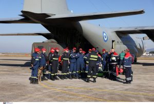 Ο Ερντογάν βράβευσε ΕΜΑΚ – ΕΚΑΒ στην Άγκυρα σε σχέση με τον πρόσφατο σεισμό! ΒΙΝΤΕΟ