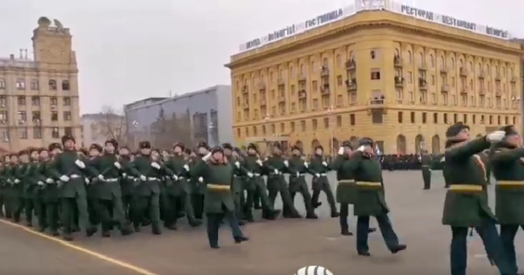 Ρωσική παρέλαση για την 80η επέτειο της μάχης του Στάλινγκραντ, vid