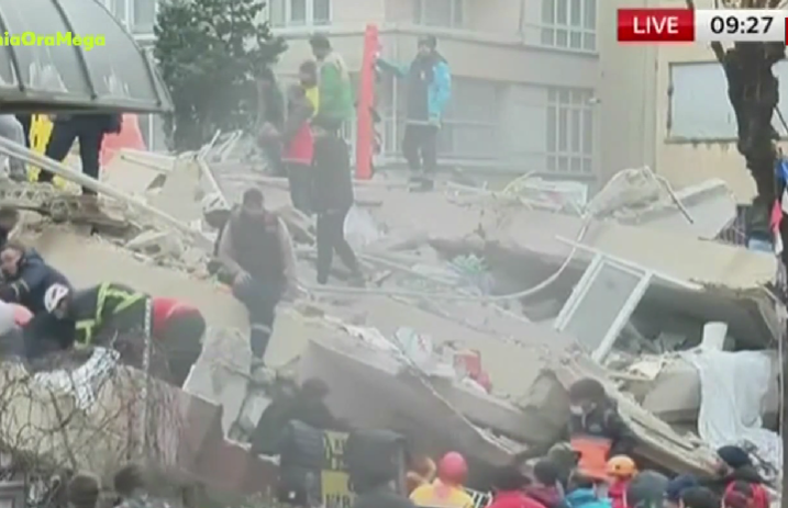 «Σώθηκα από θαύμα»! Σοκάρει η μαρτυρία Έλληνα που έζησε τον σεισμό της Τουρκίας, vid