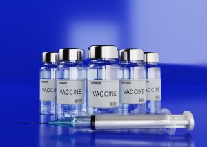 «Γιατί κατεβάσατε το βίντεο για τη PFIZER;;» – Πήραν στο ΚΥΝΗΓΙ τον αντιπρόεδρο του YouTube, vid