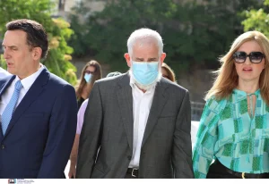 Πέτρος Φιλιππίδης: 8 χρόνια κάθειρξη για δύο απόπειρες βιασμού, μένει προσωρινά ελεύθερος – ΟΡΙΣΤΙΚΟ