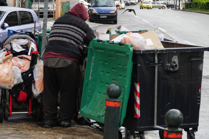 Πολίτες για την ακρίβεια: «Οι τεμπέληδες θα πεινάσουν», vid