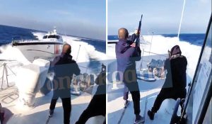 «Έλα γ@@@ την μάνα σου» – Λιμενικοί πυροβολούν Τούρκους! VIDEO