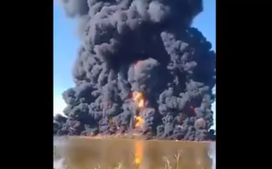 «ΤΥΧΑΙΕΣ» πυρκαγιές σε πετρελαϊκές εγκαταστάσεις σε ΗΠΑ-Μεξικό, vid