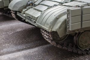 Μεντβέντεφ: “Να παραχθούν ΧΙΛΙΑΔΕΣ νέα τανκς” – Θα τα ρίξει στις ευρωπαϊκές πεδιάδες;; – vid