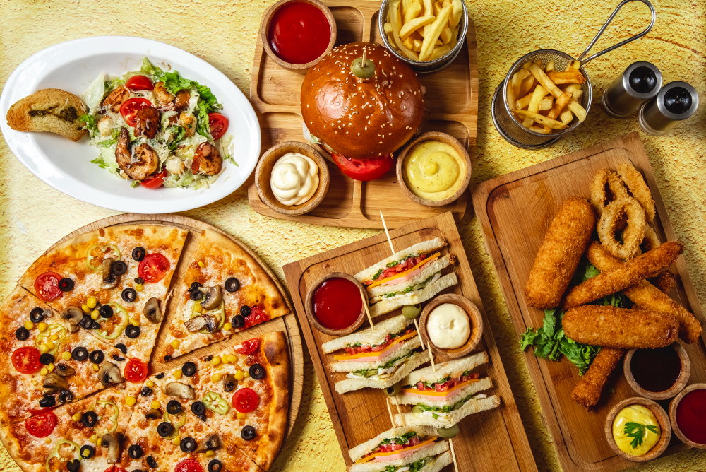 Ομελέτα με τορτίγια και στο επάνω μέρος… pizza! Δείτε τη χορταστική συνταγή (video)