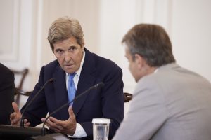Καιγόμαστε, πνιγόμαστε και μας λένε: «Εσείς φταίτε»! ΒΙΝΤΕΟ απόλυτης οργής