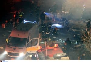 Σκηνές αρχαίας τραγωδίας στα νοσοκομεία της Λάρισας με συγγενείς νεκρών