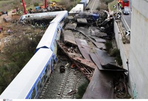 Σύγκρουση τρένων: Σώθηκε γιατί δεν αποδέχτηκαν το πάσο της – Η μαρτυρία 22χρονης