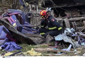Νέα συγκλονιστικά πλάνα από την σύγκρουση στα Τέμπη – ΒΙΝΤΕΟ