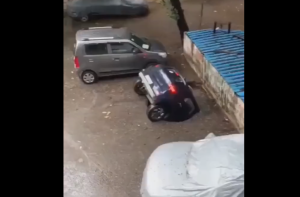 ΒΙΝΤΕΟ: Κατάπιε ολόκληρο το αμάξι!!