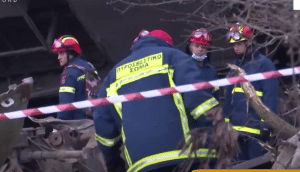 «Είχα γυαλιά στο στόμα μου»: Επιζήσασα των Τεμπών περιγράφει τις δραματικές στιγμές που έζησε