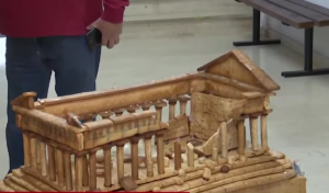 ΒΙΝΤΕΟ: Έφτιαξαν τον Παρθενώνα με…ζύμη