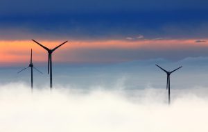 ΕΕ – Ενέργεια: ΑΠΕ στο 42,5% συμφώνησαν να θέσουν ως στόχο για το 2030 για να… καταπολεμήσουν την “κλιματική αλλαγή”