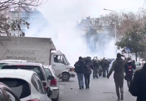 Σοβαρά επεισόδια στην πλατεία Αρχαίας Αγοράς στη Θεσσαλονίκη, vid