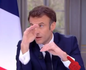Δείτε πως έγινε ρεζίλι ο Μακρόν…
